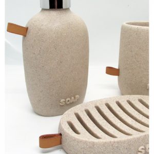 JGO. BAÑO x3 NATURAL C/ CUERO –  POLYRESINA