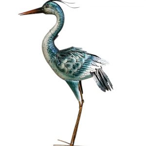 GARZA MIRANDO AL FRENTE